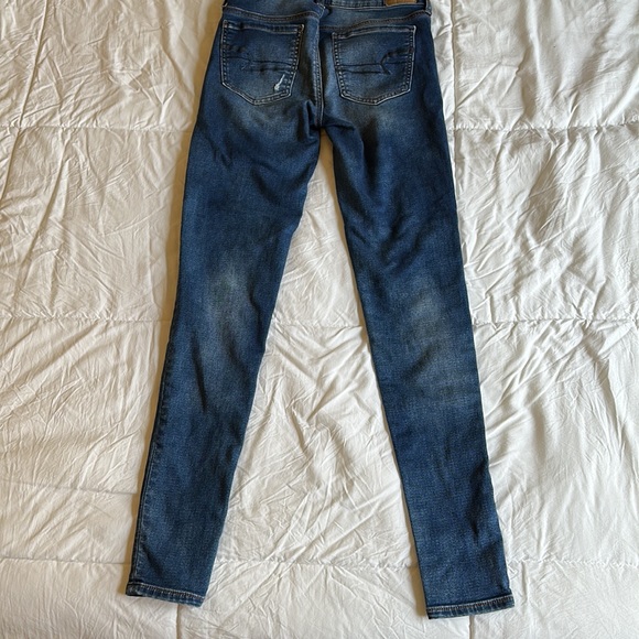 AMERICAN EAGLE jeggings. Women’s size 4 LONG. Distressed  - No see through holes - Picture 9 of 13